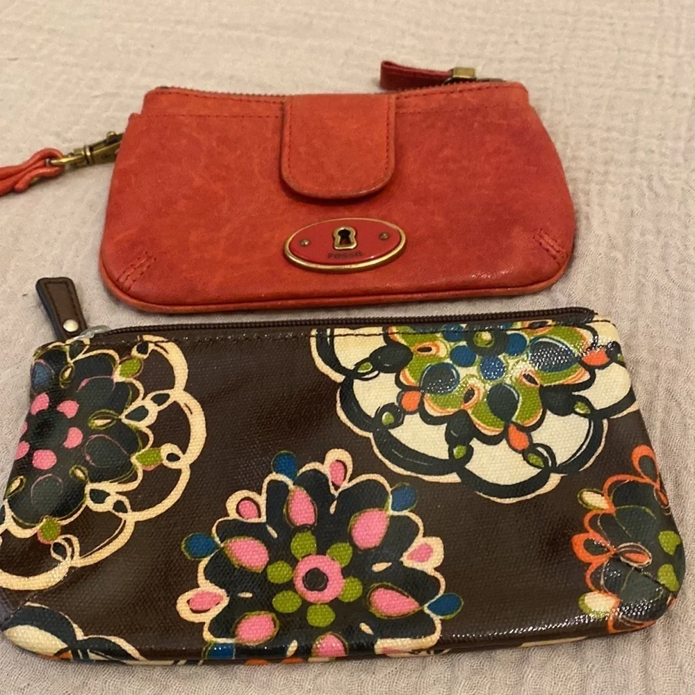 Fossil leather wristlet bag & pouch. Set 2 pieces